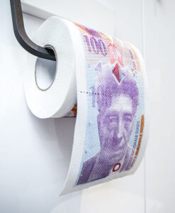 100 svájci frank WC papír